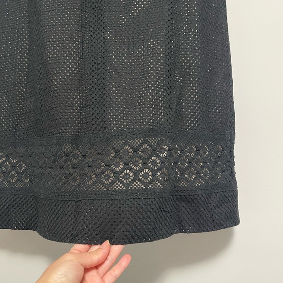 Ann Taylor LOFT Black Eyelet Lace Sheath A-Line Dress Tan Lining Size 10 - Picture 4 of 6